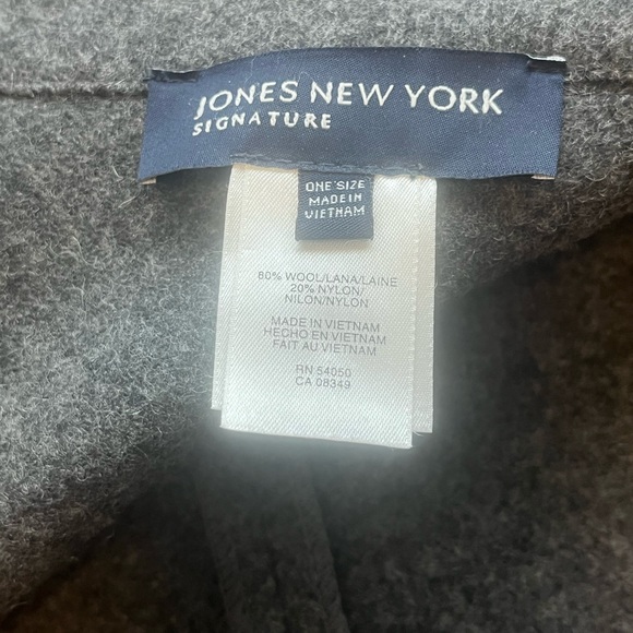 Jones NY Vintage 80’s-‘90’s Women’s Gray Wool Cape Poncho One Size Black Trim - Picture 6 of 8